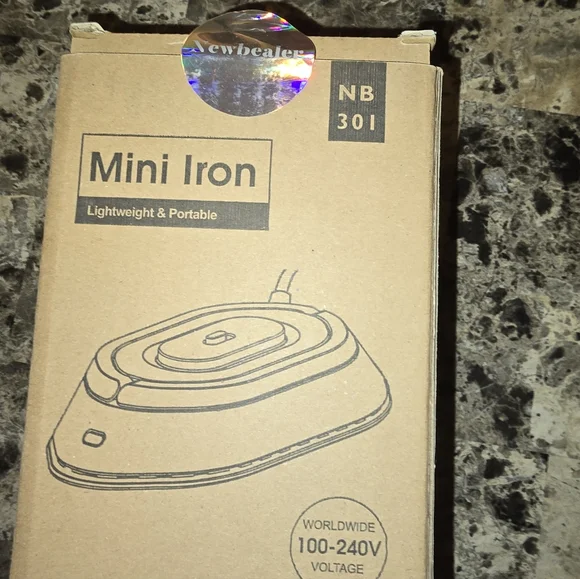 Newbealer Mini Travel Iron - Picture 9 of 9